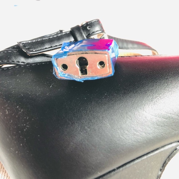 Black Faux Leather 5” Pump w/ Double Ankle Strap w/ Lock & Key detail BRAND NEW - Picture 3 of 4